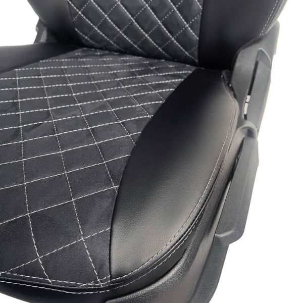 Чехлы Алькантара на Hyundai Getz 2002-2011 г.в. Чехлы Алькантара на Hyundai Getz 2002-2011 г.в.