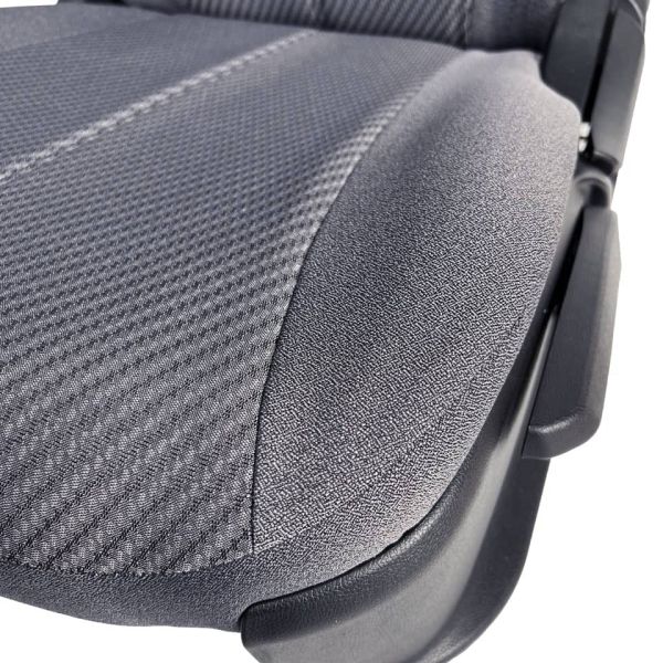 Чехлы из Жаккарда на Hyundai Getz 2002-2011 г.в. Чехлы из Жаккарда на Hyundai Getz 2002-2011 г.в.